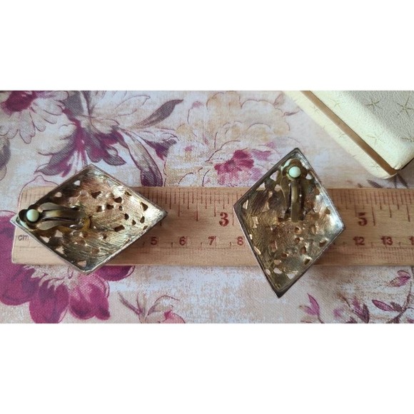 Large Diamond Shaped Clip-on Earrings - Picture 7 of 10